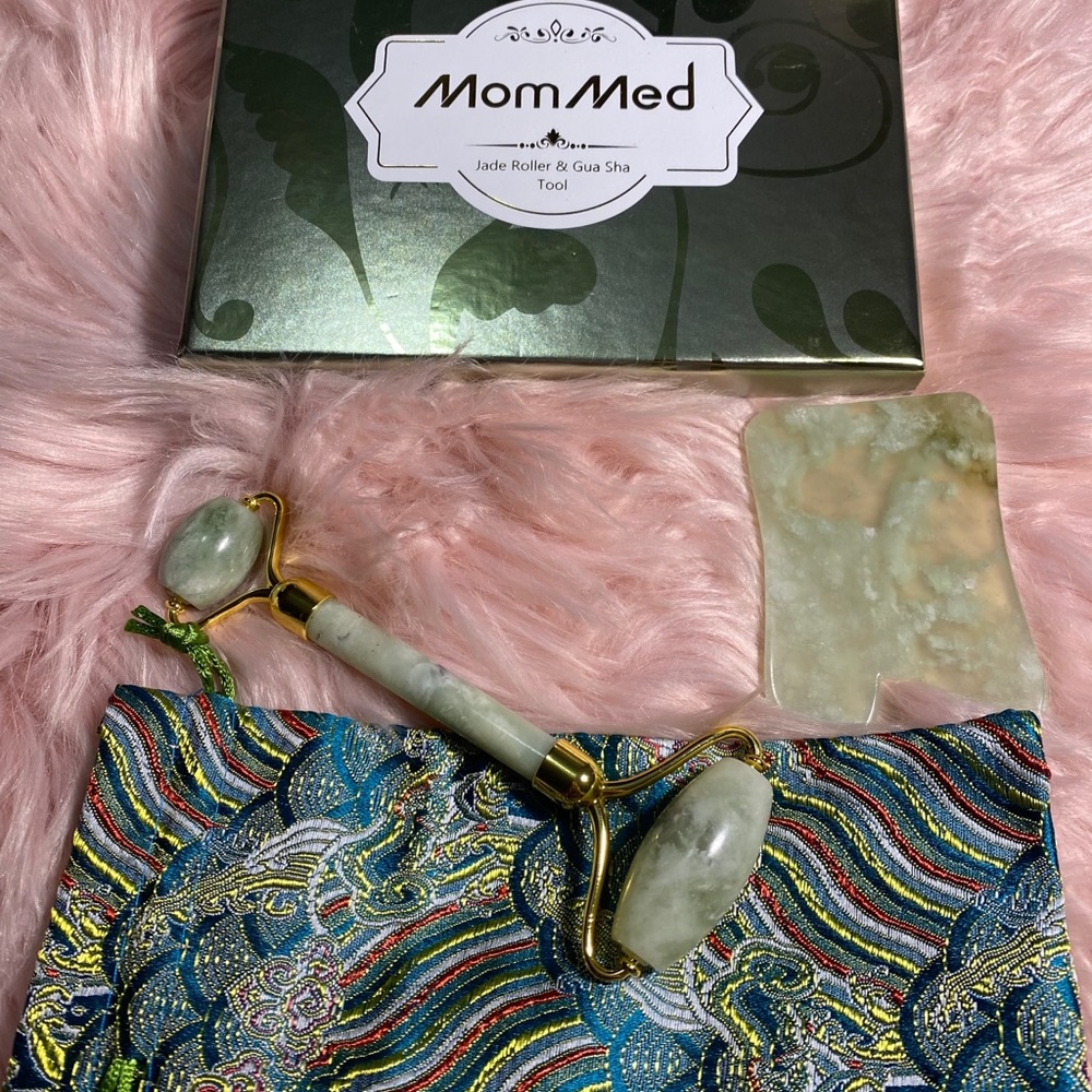 Jade Roller and Gua Sha set